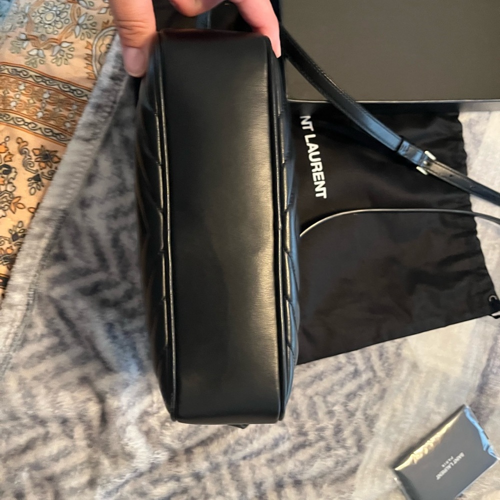 Saint Laurent Black Chevron Crossbody with Gold Logo - Picture 5 of 15